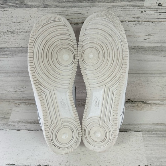 Nike Air Force 1 Men’s Size 14 Low Top Lace Triple White Breathable Upper - Picture 10 of 10